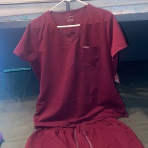 Jaanuu scrubs | Color : Burgundy | Size: XL